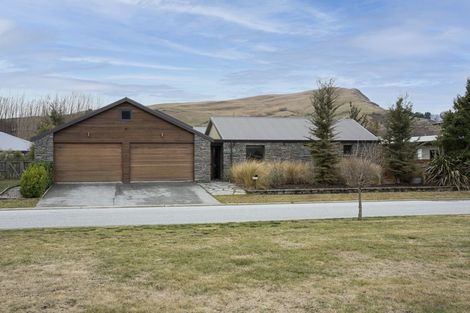 Photo of property in 5 Castalia Drive, Lake Hayes, Queenstown, 9304