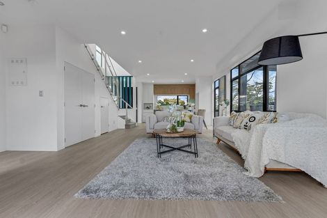 Photo of property in 14c York Road, Papatoetoe, Auckland, 2104