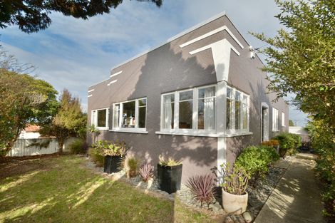 Photo of property in 2 Forbes Street, Balaclava, Dunedin, 9011