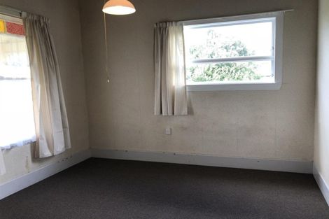 Photo of property in 73 Gladstone Street, Hawera, 4610