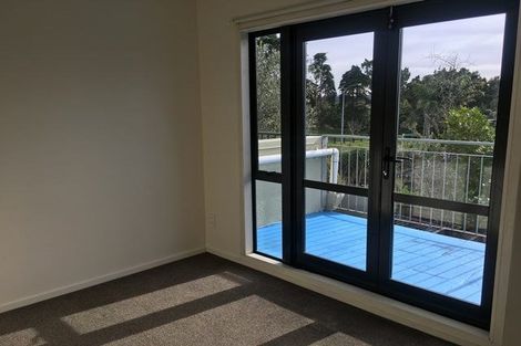 Photo of property in 3/3 Orwell Road, Greenhithe, Auckland, 0632