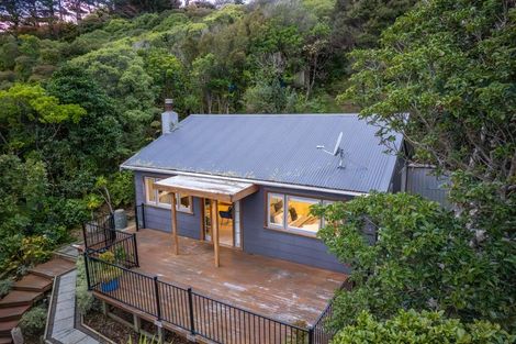 Photo of property in 82 Cluny Road, Plimmerton, Porirua, 5026
