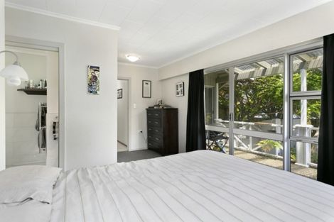 Photo of property in 18 Ingle Avenue, Waipahihi, Taupo, 3330