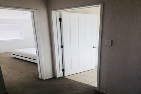 Photo of property in 11 Velma Road, Hillcrest, Auckland, 0627