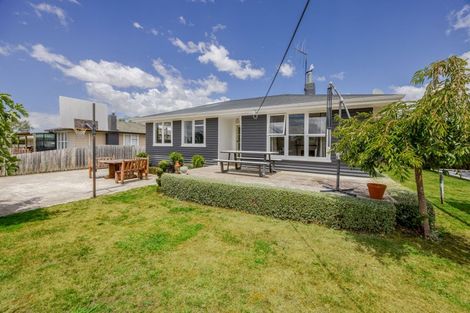 Photo of property in 63 Owen Street, Tikokino, Waipawa, 4273