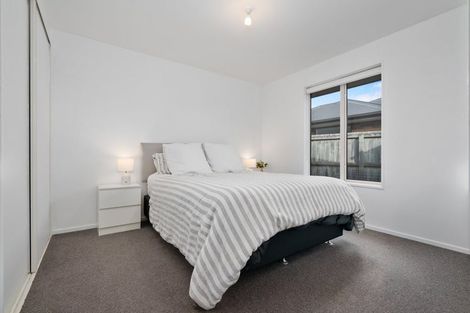 Photo of property in 11 Globe Bay Drive, Templeton, Christchurch, 8042