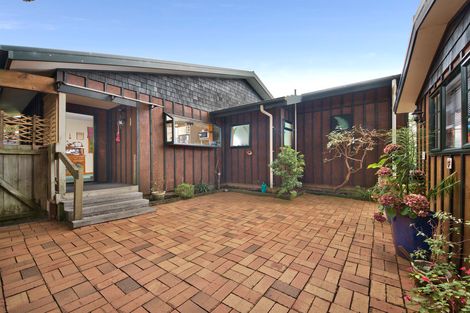 Photo of property in 188 Shaw Road, Oratia, Auckland, 0604