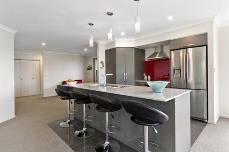 Photo of property in 2 Damien Place, Ohauiti, Tauranga, 3112