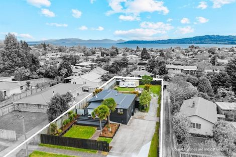 Photo of property in 37 Tamatea Road, Taupo, 3330