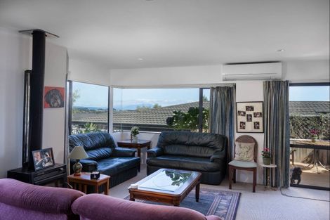 Photo of property in 75b Harvey Street, Waipahihi, Taupo, 3330