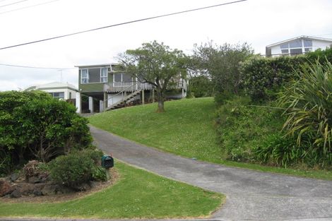 Photo of property in 25a Monyash Road, Manly, Whangaparaoa, 0930