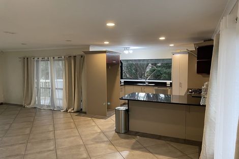 Photo of property in 89a Mt Lebanon Crescent, The Gardens, Auckland, 2105