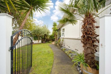 Photo of property in 4 Carl Avenue, Havelock North, 4130