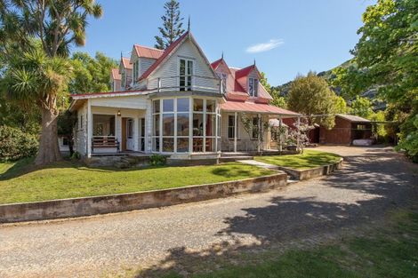 Photo of property in 44 Cemetery Road, Wainui, Akaroa, 7582