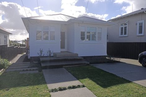 Photo of property in 47 Formby Avenue, Point Chevalier, Auckland, 1022