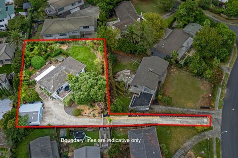 Photo of property in 31 Robbies Road, Shelly Park, Auckland, 2014