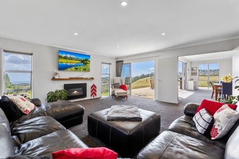Photo of property in 1801 Mangorei Road, Mangorei, New Plymouth, 4371