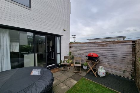 Photo of property in 6/12 Stanley Street, Berhampore, Wellington, 6023