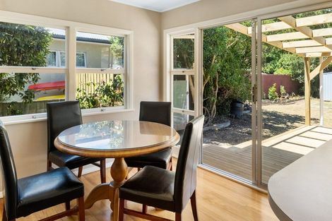 Photo of property in 22 Shelley Crescent, Stoke, Nelson, 7011