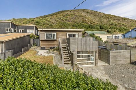 Photo of property in 1087 Makara Road, Makara Beach, Karori, 6972