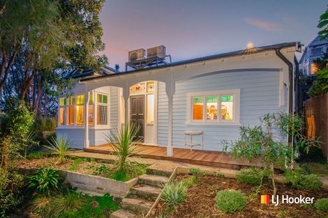 Photo of property in 27 Bruce Street, Roslyn, Dunedin, 9011