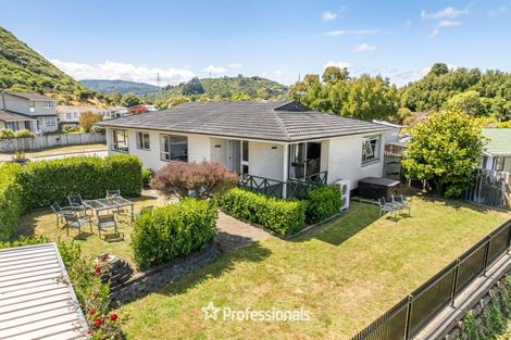 Photo of property in 3 Utah Grove, Totara Park, Upper Hutt, 5018