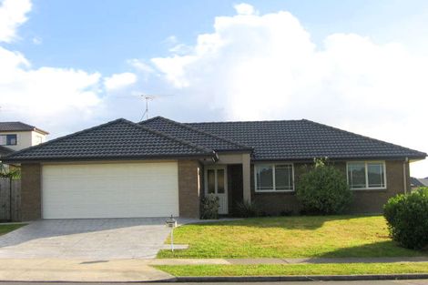 Photo of property in 22 Redcastle Drive, East Tamaki, Auckland, 2013