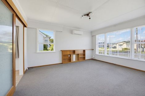 Photo of property in 149 Winchester Street, Levin, 5510