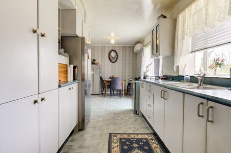 Photo of property in 15 Pryce Place, Silverdale, Hamilton, 3216