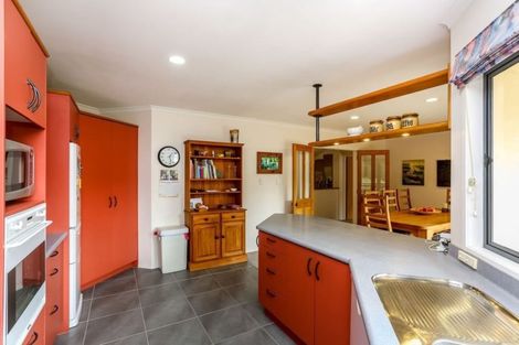 Photo of property in 16a Del Mar Place, Merrilands, New Plymouth, 4312