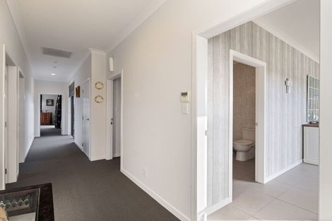 Photo of property in 58 Rodeo Drive, Kelvin Grove, Palmerston North, 4414