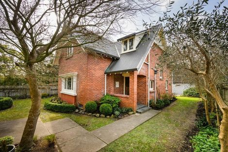 Photo of property in 21 Batt Street, West End, Palmerston North, 4410