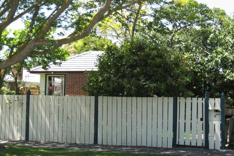 Photo of property in 6 Pinehurst Crescent, Russley, Christchurch, 8042