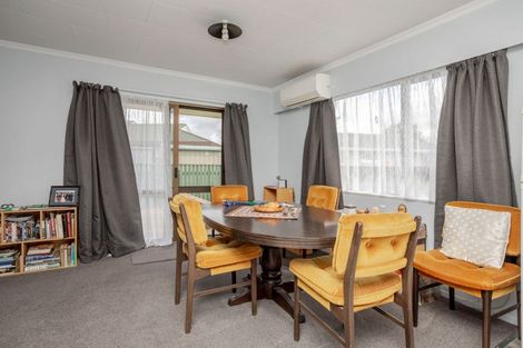 Photo of property in 14 George Street, Dannevirke, 4930