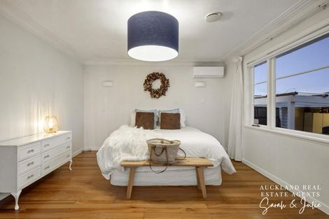 Photo of property in 422a Old Te Atatu Road, Te Atatu Peninsula, Auckland, 0610