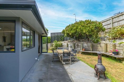 Photo of property in 12 Aotea Drive, Aotea, Porirua, 5024