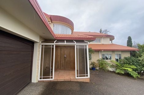Photo of property in 5 Gretna Green, Browns Bay, Auckland, 0630