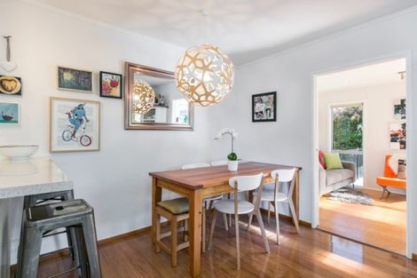 Photo of property in 11 Surrey Street, Taradale, Napier, 4112