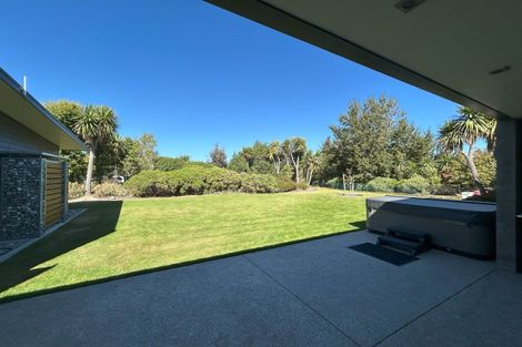 Photo of property in 28 Sam John Place, Lake Hawea, 9382