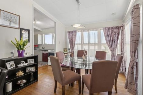 Photo of property in 24 Sycamore Drive, Sunnynook, Auckland, 0620