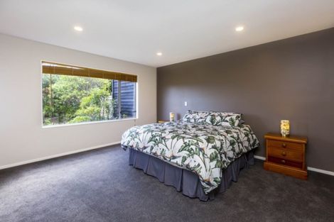 Photo of property in 83 Mount Marua Way, Timberlea, Upper Hutt, 5018