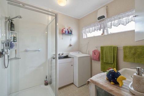 Photo of property in 10 Lambert Street, Marton, 4710