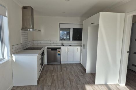 Photo of property in 30c Bledisloe Street, Levin, 5510