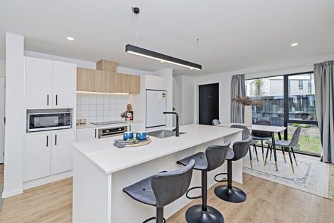 Photo of property in 12 Miromiro Street, Broomfield, Christchurch, 8042