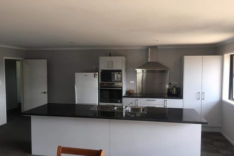 Photo of property in 10 Crawford Close, Amberley, 7410