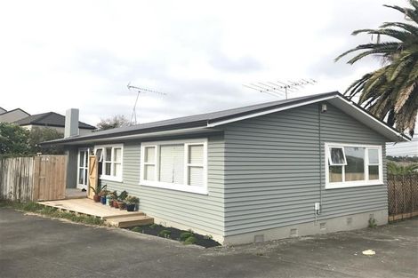 Photo of property in 1/23 Forrest Hill Road, Milford, Auckland, 0620