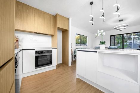 Photo of property in 87 West Harbour Drive, West Harbour, Auckland, 0618