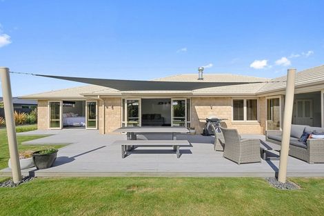 Photo of property in 7 James Hight Drive, Halswell, Christchurch, 8025