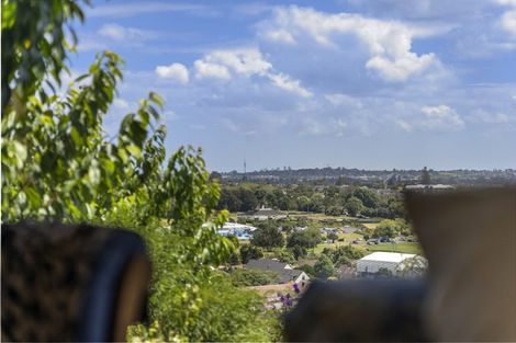 Photo of property in 40 Mccahill Views, Botany Downs, Auckland, 2010