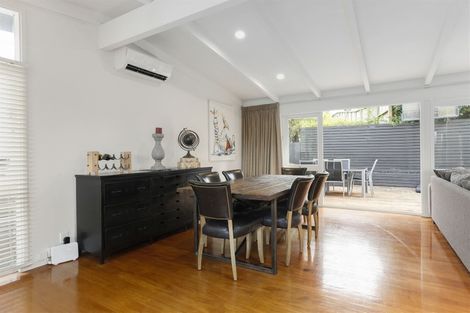 Photo of property in 1/10 Morton Avenue, Forrest Hill, Auckland, 0620